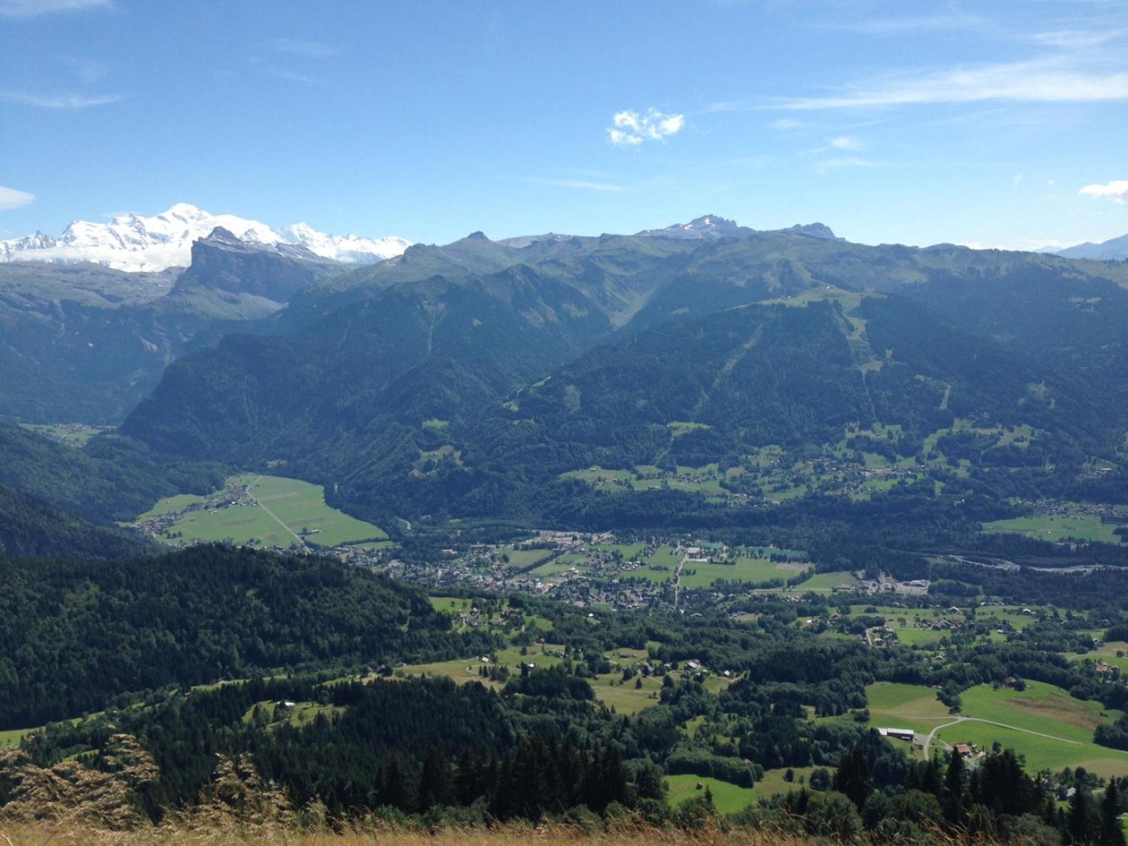 Logis Hotel Gai Soleil Samoens Exterior photo