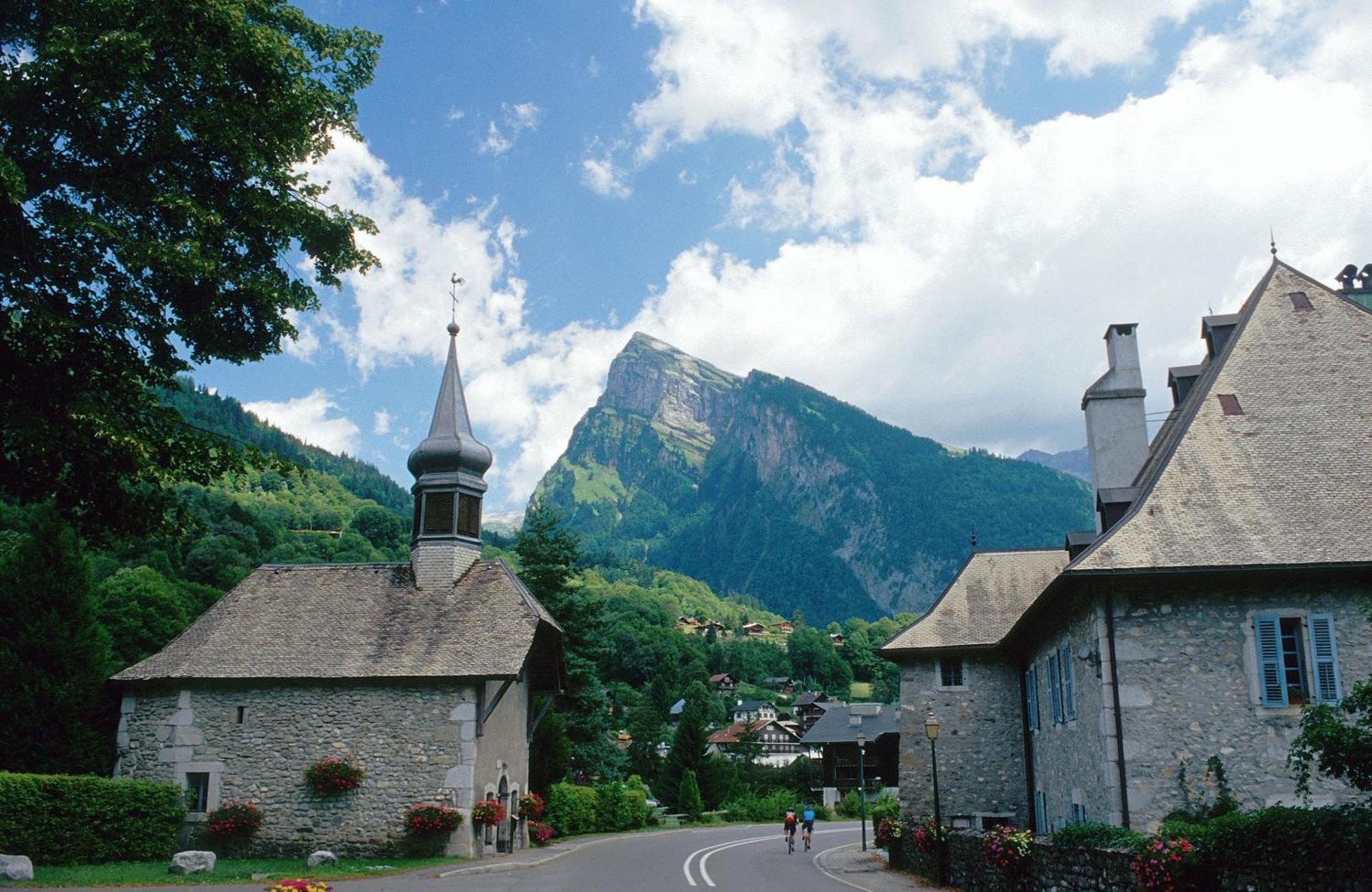 Logis Hotel Gai Soleil Samoens Exterior photo