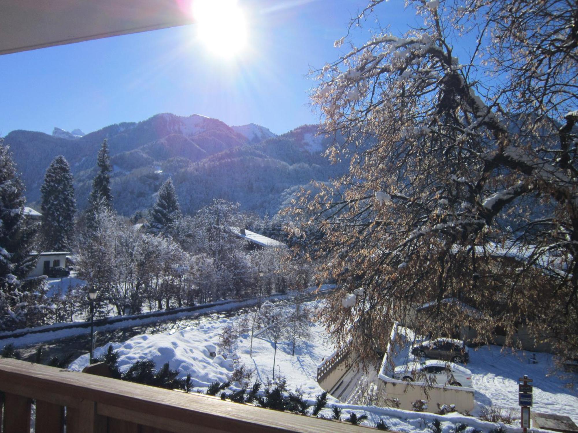 Logis Hotel Gai Soleil Samoens Exterior photo